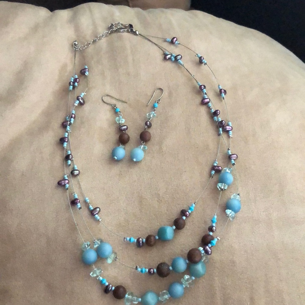 Neckless and earrings